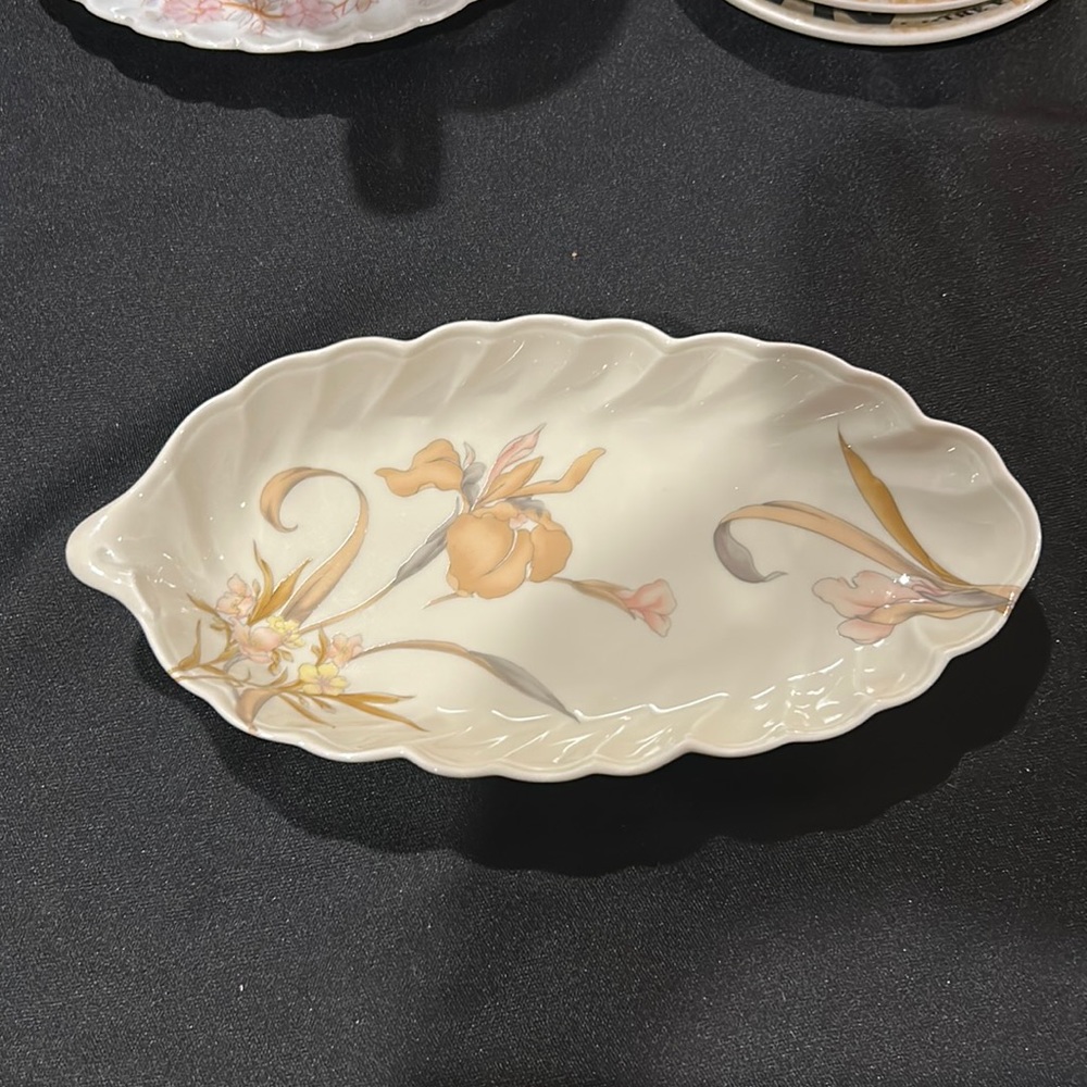 French Orchid condiment dish by Toyo Japan. 9”L